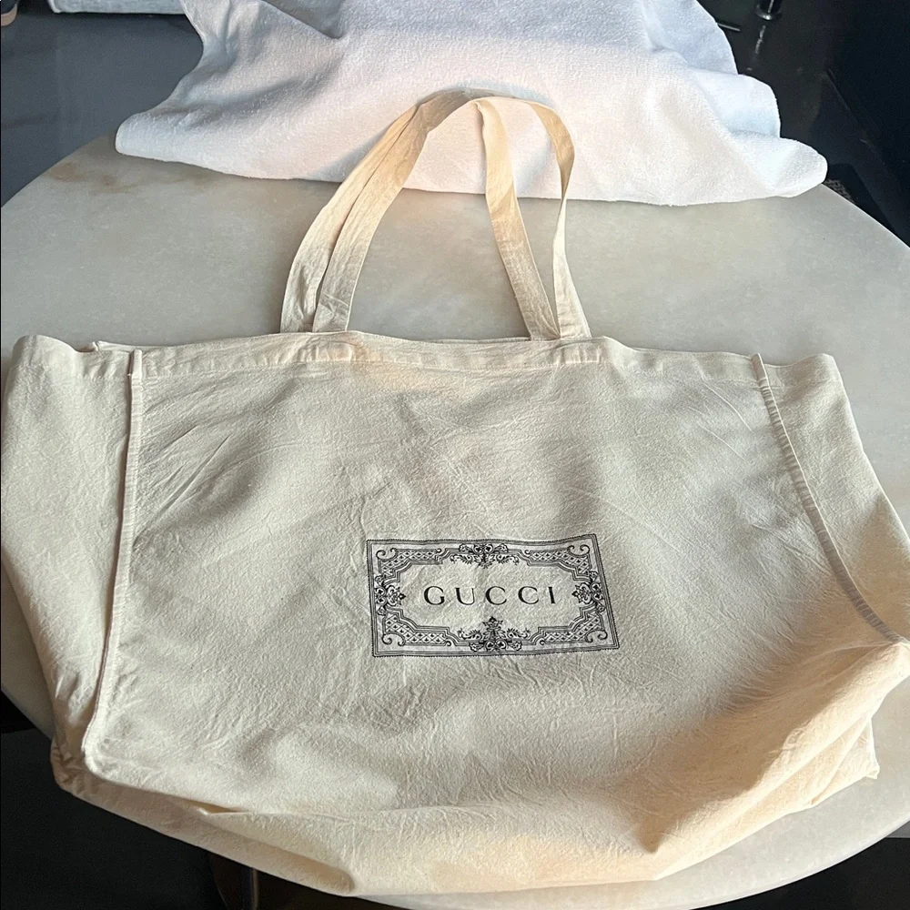 Gucci Ivory Canvas Tote XL YOU NEED FOR SPRING - Picture 2 of 6